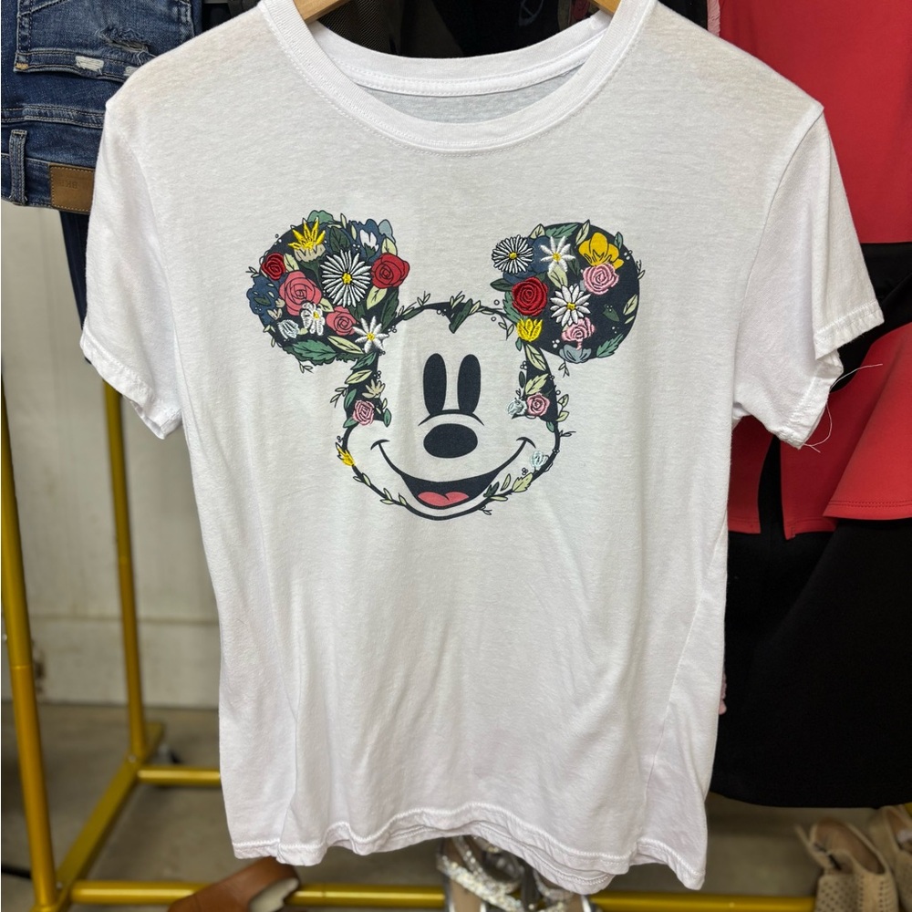 Disney Mickey Mouse Gray T-Shirt 11-13 juniors